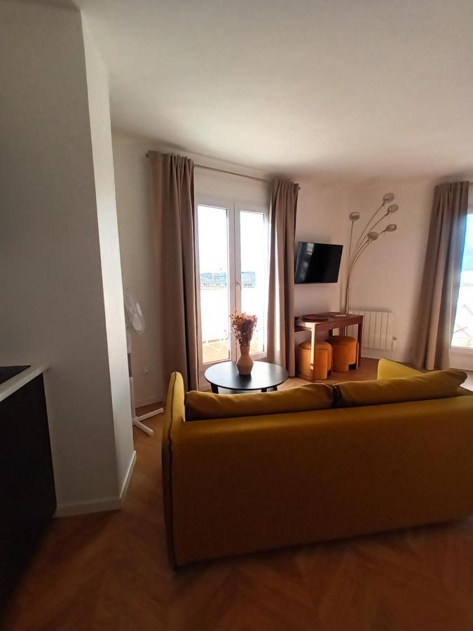 Paris Balcony Top Floor Room Dış mekan fotoğraf