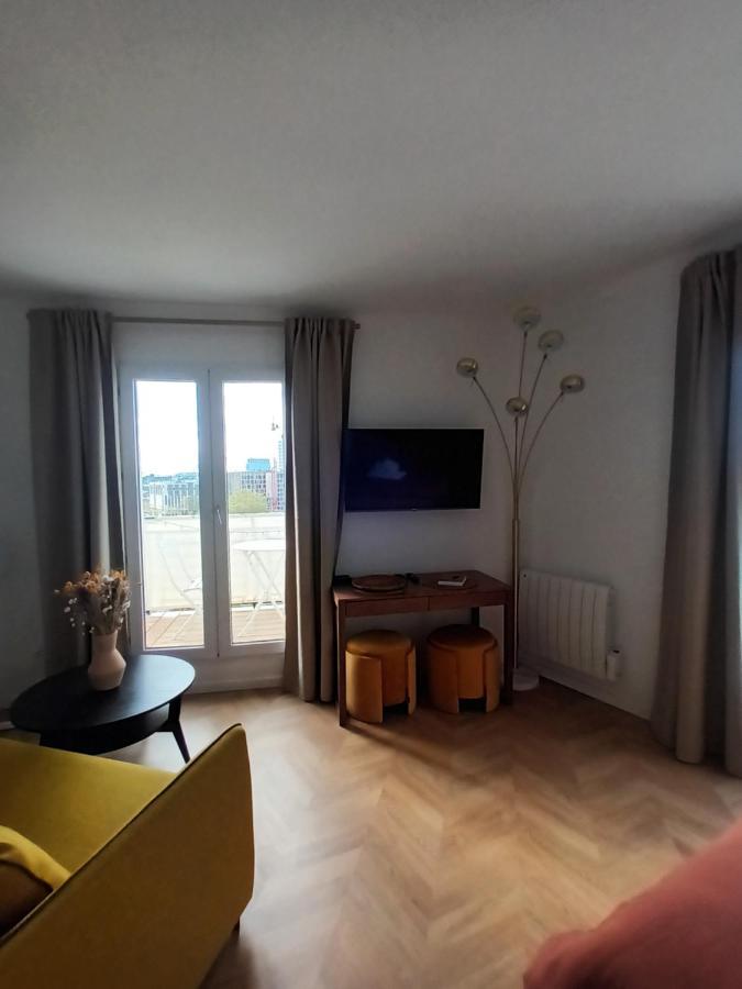 Paris Balcony Top Floor Room Dış mekan fotoğraf