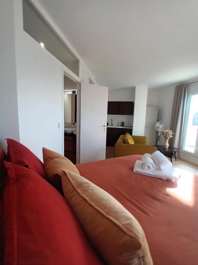 Paris Balcony Top Floor Room Dış mekan fotoğraf