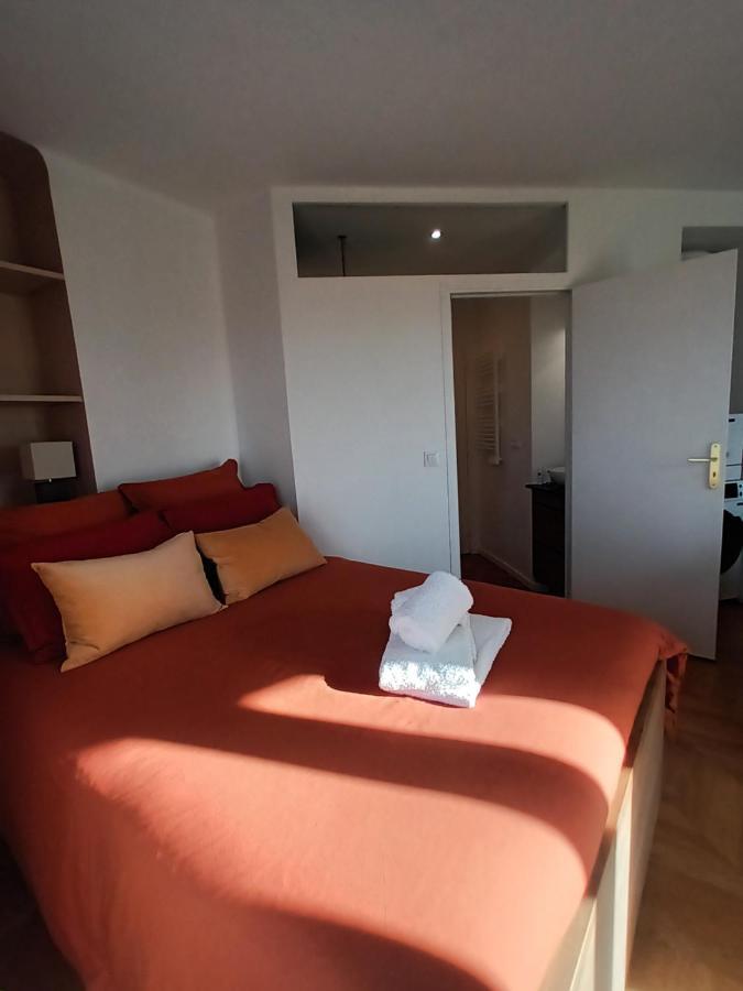 Paris Balcony Top Floor Room Dış mekan fotoğraf