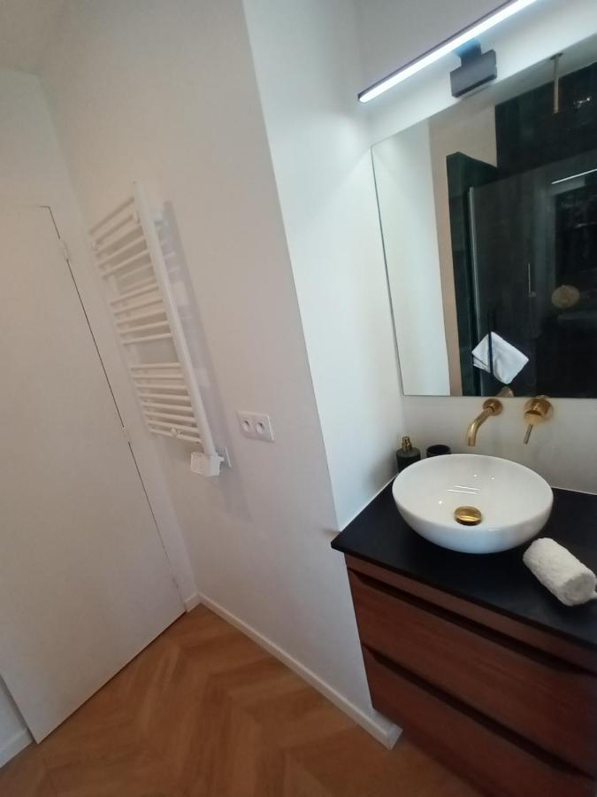 Paris Balcony Top Floor Room Dış mekan fotoğraf