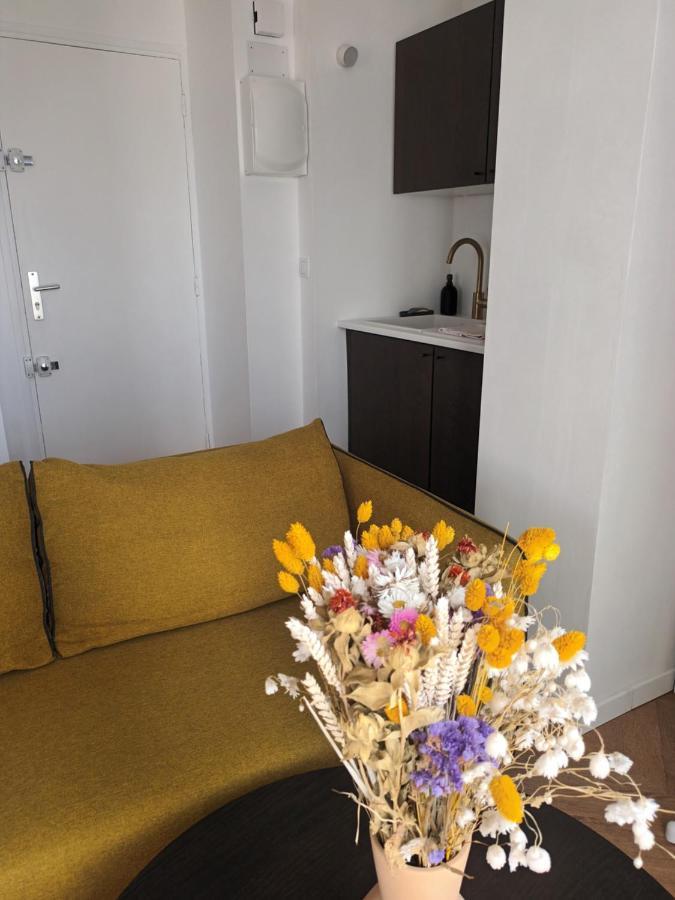 Paris Balcony Top Floor Room Dış mekan fotoğraf