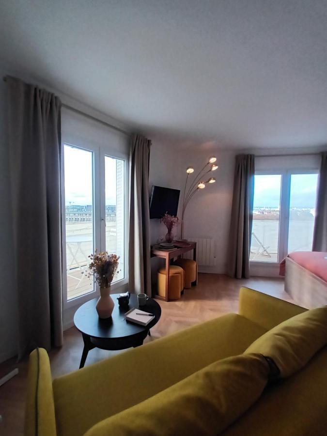Paris Balcony Top Floor Room Dış mekan fotoğraf