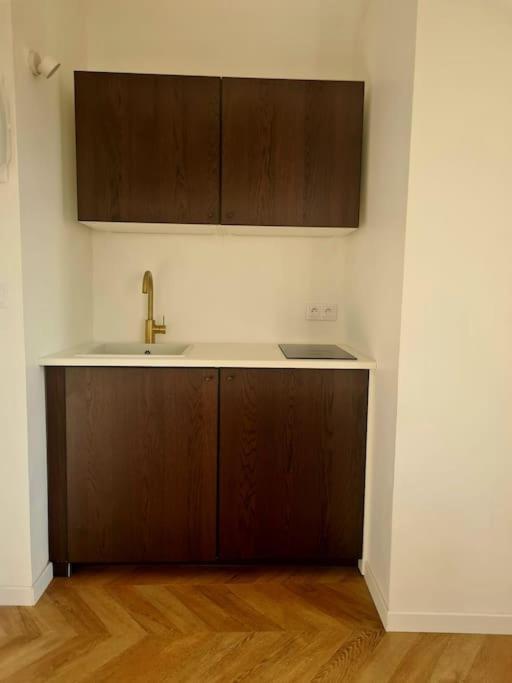 Paris Balcony Top Floor Room Dış mekan fotoğraf